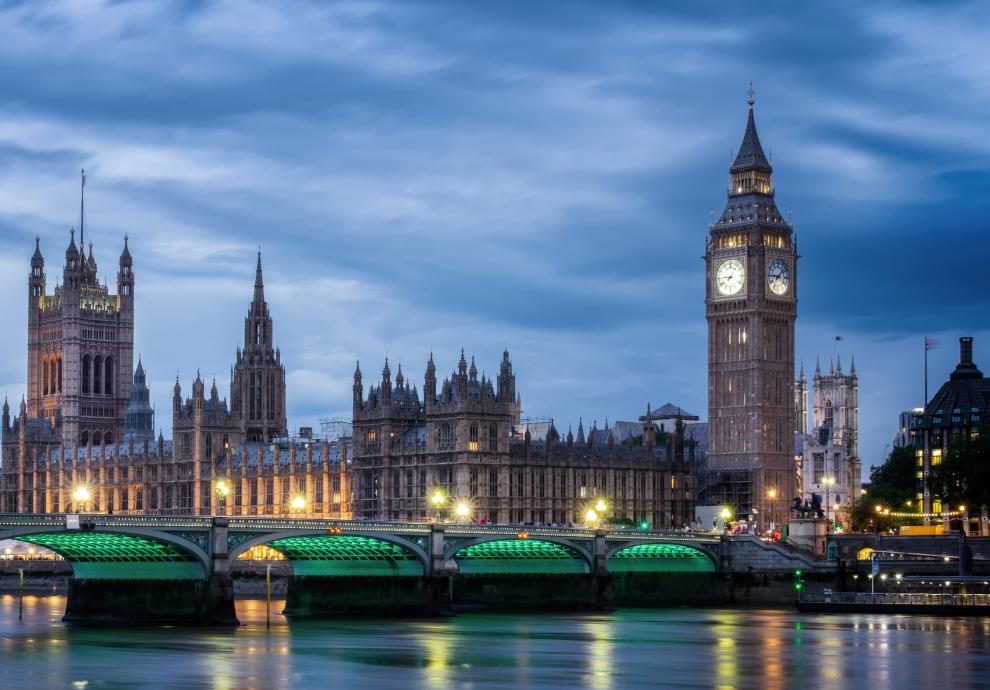 KT - Destination -- UK - Close Up Image of Big Ben