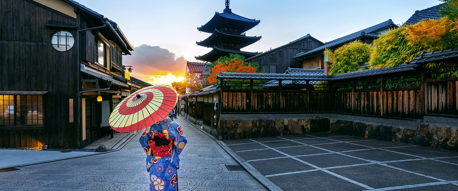 KT - Photo of a Japan temple