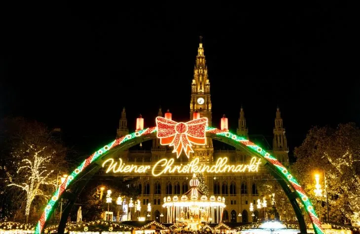 Christmas Markets in Germany, Austria, and the Baltics: A Magical Holiday Experience 