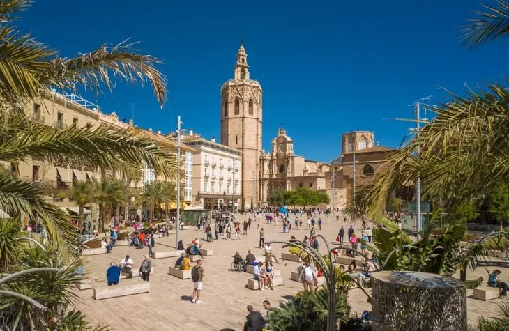 Valencia City of Festivals, Sunshine, and Mediterranean Flavours