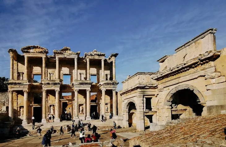 Turkiye: A Melting Pot of East and West