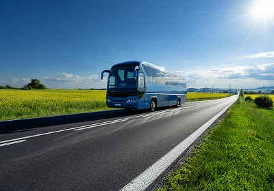 KT - Bus on country road