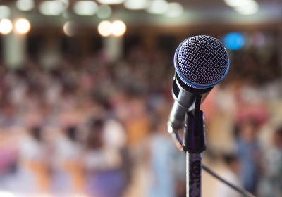 KT - Picture of a microphone