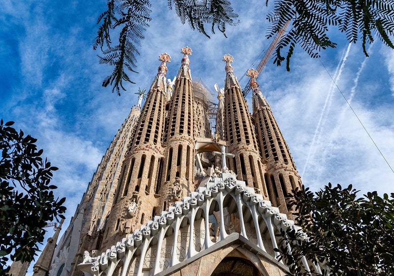 KT - Photo of church in Barcelona