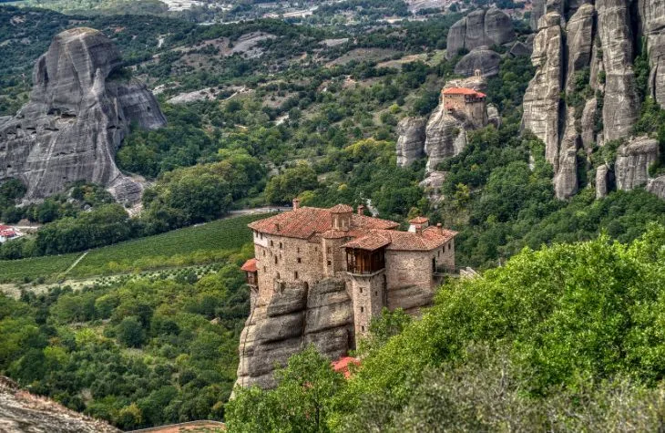 Explore ancient Greece and Enjoy Romantic Islands