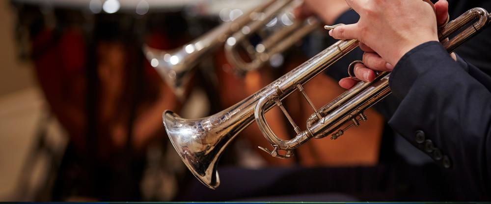 KT-Photo of people playing trumpet